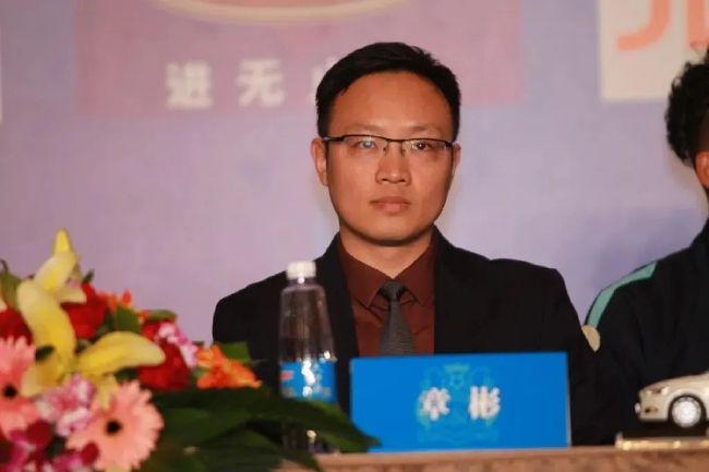 不过，马克龙此前已经说服过姆巴佩一次，后者为职业生涯考虑将不再被说服。